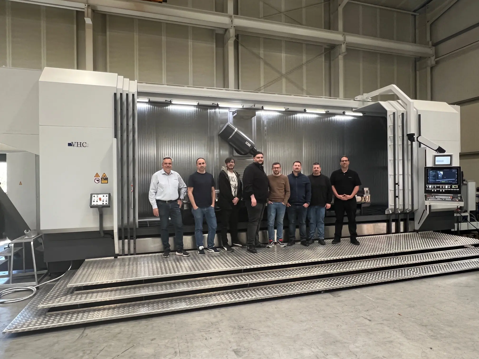 AXA VHC 3-6.000 and team